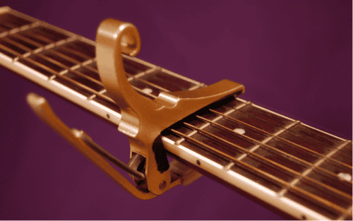 Gitarren Capo Test: Die 11 besten (Bestenliste)